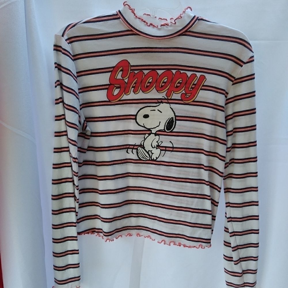 Love tribe Snoopy shirt 
